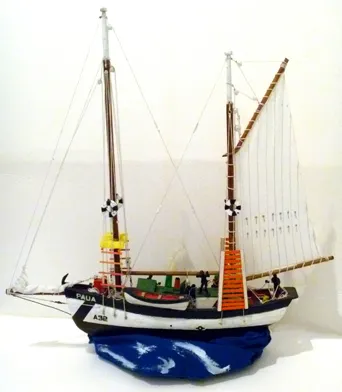 George Passi, Paua - Pearl & Trochus Shell Luggers, 2011, 22 x 22 x 11 cm