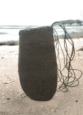 Helen Ganalmirriwuy Garrawurra, Mol, 2022, pandanus spiralis, 30 x 16 cm