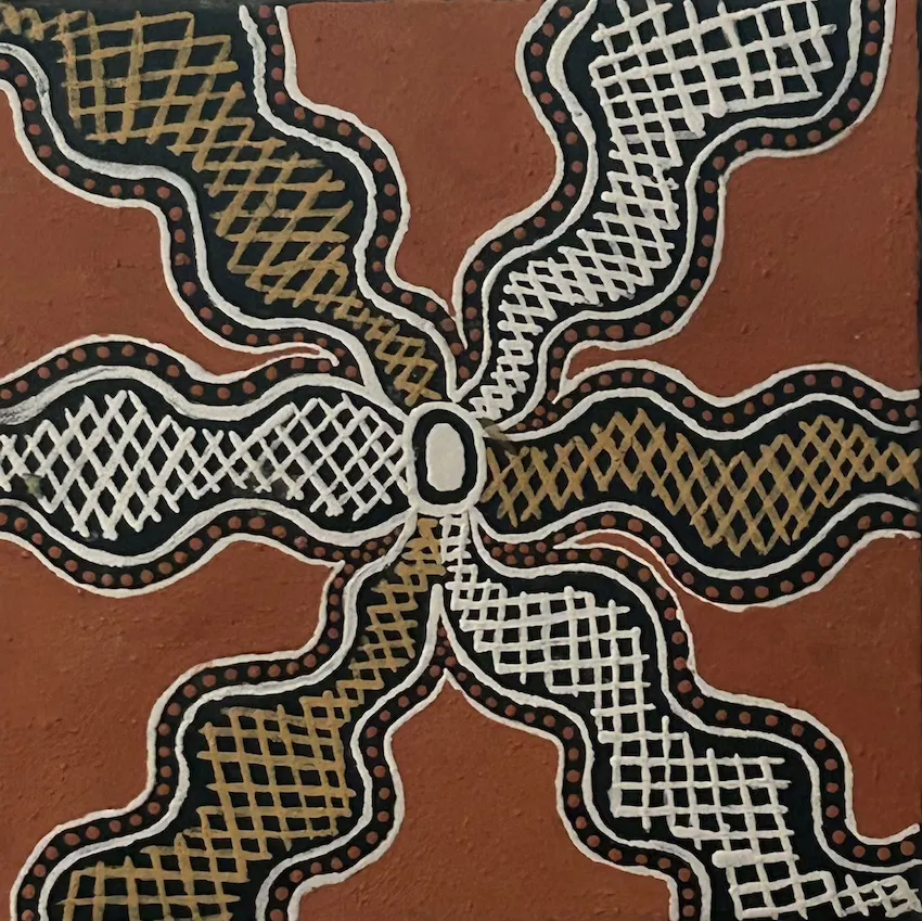 Lincoln Pupangumerri, Jillamarra, 2022, natural earth pigments on canvas, 28 x 28 cm