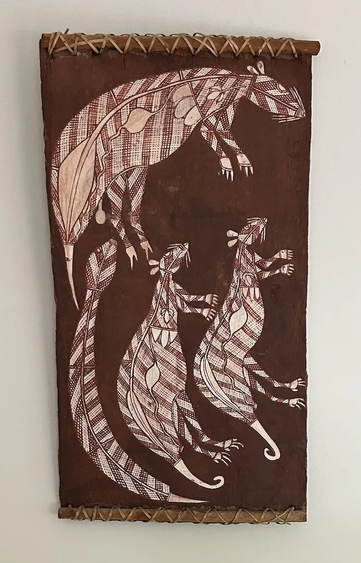 Jimmy Galareya, natural earth pigments on bark, 48 x 29 cm