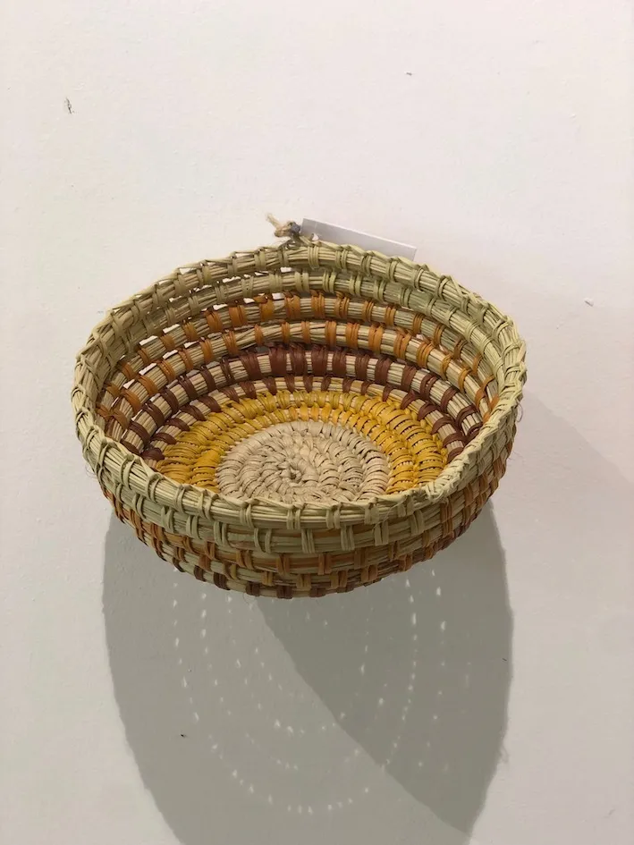 Gwenyth Mangiru, Untitled, coiled pandanus basket, 5 x 14 cm