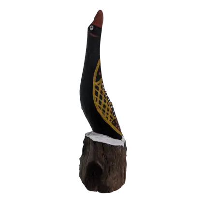 David  Tipuamantumirri, Tiwi Bird, 2021, natural earth pigments on carved wood, 8 x 5 cm