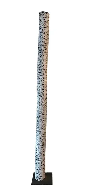 Djirrirra Wunungmurra, Yuwuka (Hollow Log), 2018, 230 x 12 x 12 cm