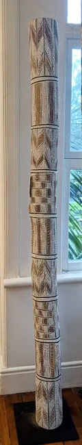 Beymarr #1 Munungurr, Djapu Larrakitj, 198 x 14 x 14 cm
