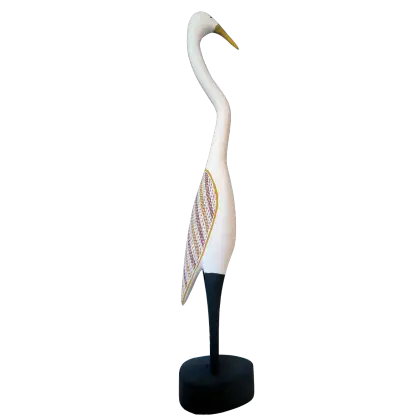 Phillip Morris, Gomaria (Egret bird), natural earth pigments on carved wood, 95 x 11 cm