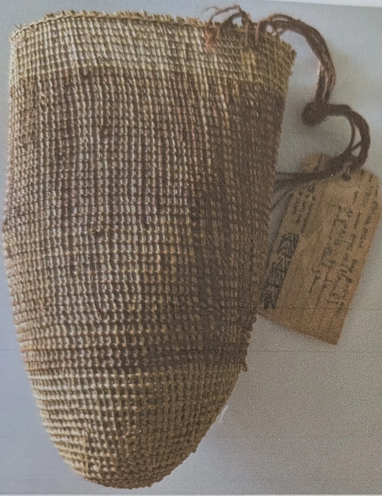 Mulka Mulka, Pandanas Collecting basket, 25 x 17 cm (irregular)