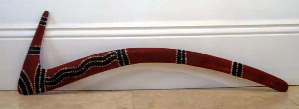 Guwaykuway Wanambi, Hook boomerang with painted men’s hunting design, 0.195, 77 cm