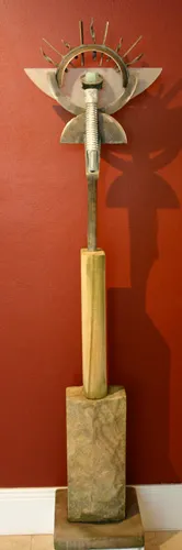 John Gardner, Eternal Spirit, 2009, bronze, steel, glass and sandstone, 170 x 31 x 31 cm
